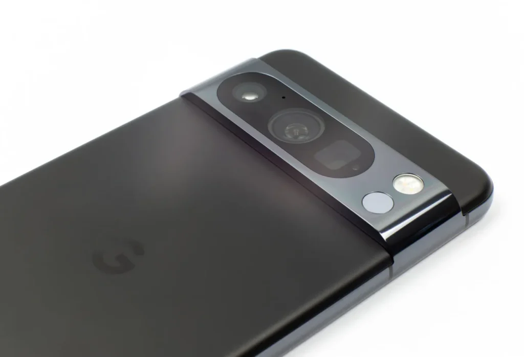 Google Pixel 8 and 8 Pro: Bridging the Gap between Hardware and Software Excellence
