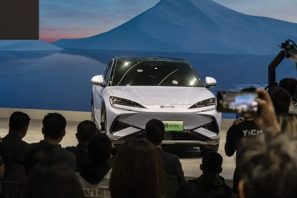 Tesla's Model Y to Face Competition from BYD's New Electric SUV, the Sea Lion 07