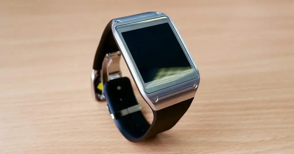 Samsung to Launch Rectangular Galaxy Watch Soon: Report