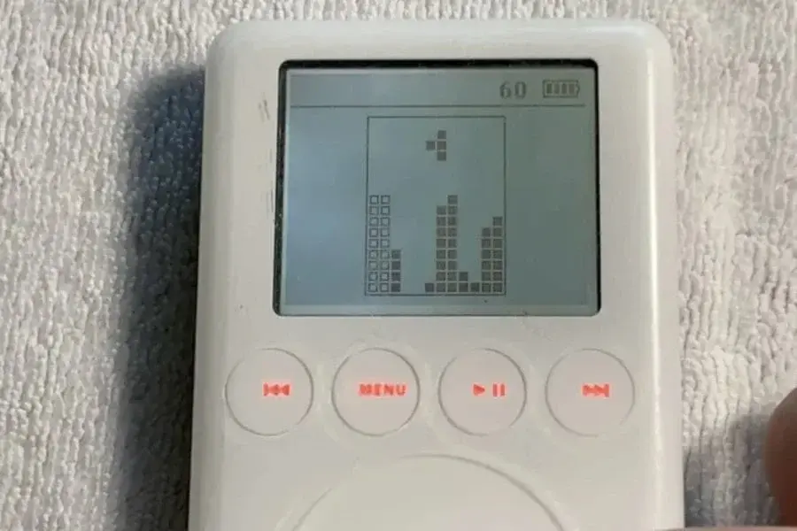 Classic iPod's Hidden Tetris Game Revealed After Years