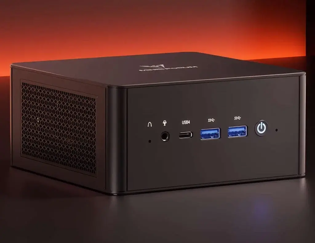 Minisforum UM880 Pro Mini PC: Ryzen 7 8845HS, 64GB DDR5 RAM