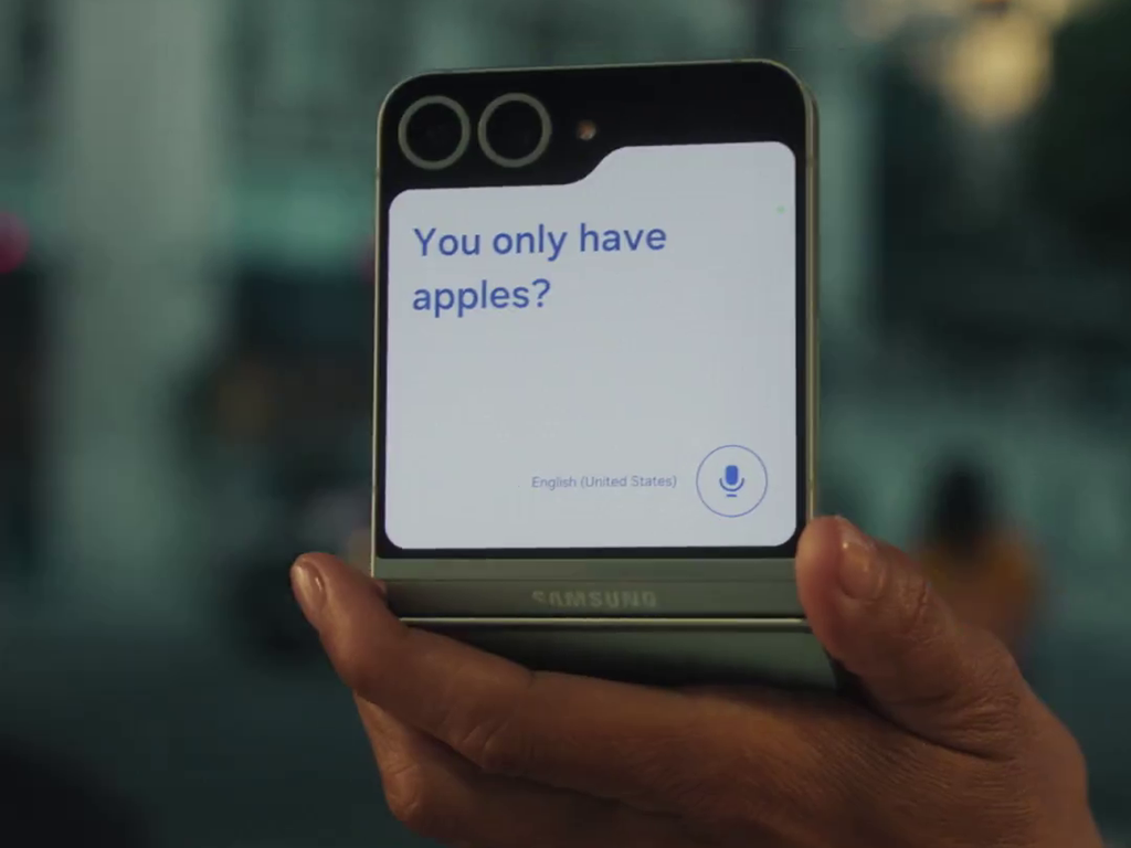 Samsung's New Ad Teases Apple Over Foldable Phones