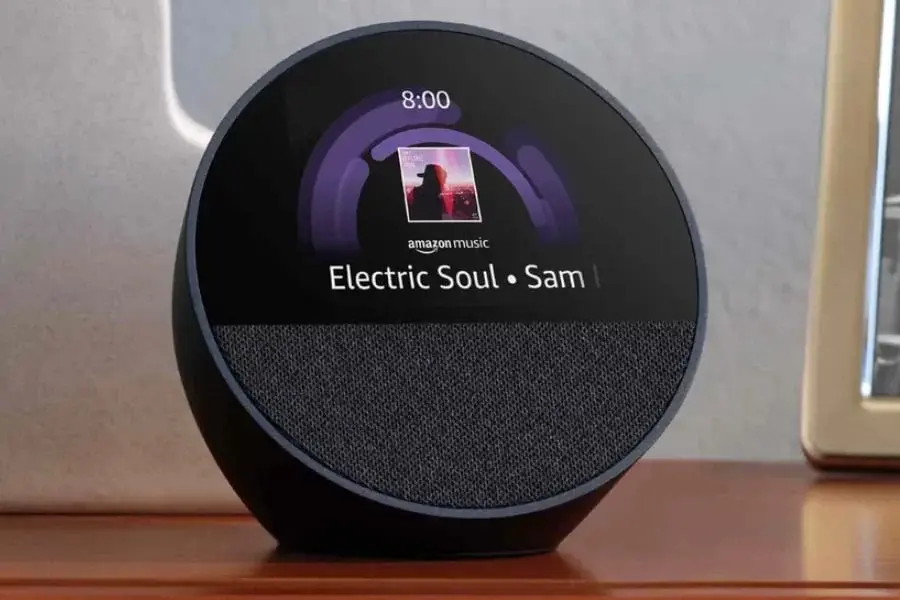 Amazon Unveils Echo Spot: Alexa, Enhanced Display, New Design