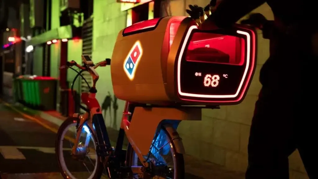 Dominos’ Innovative E-Bike Delivery System Provides Oven-Hot Pizzas