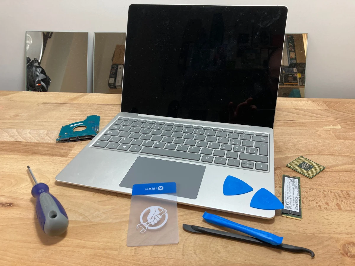 Intel Advocates for Upgradable and Repairable Laptops