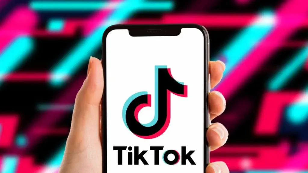 TikTok AI Virtual Influencers in E-commerce: Tests & Concerns