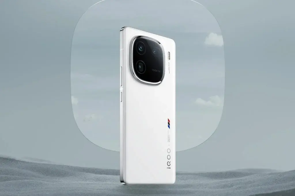 Best Value Snapdragon 8 Gen 3 Phone in India: iQOO 12?