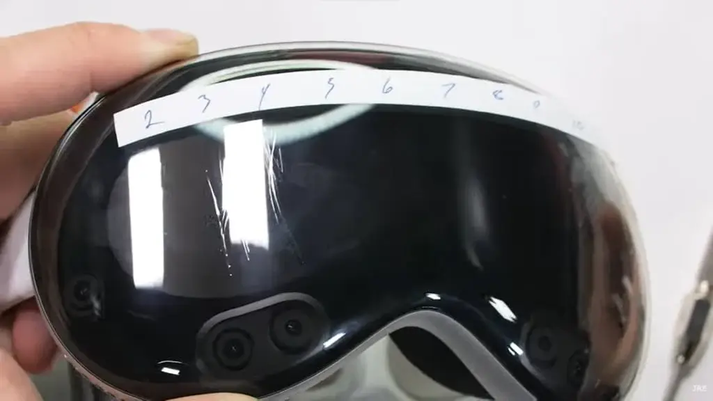 Easily Scratchable: Apple Vision Pro’s Front Glass Replacement Priced at $799 (~5,700 Yuan)