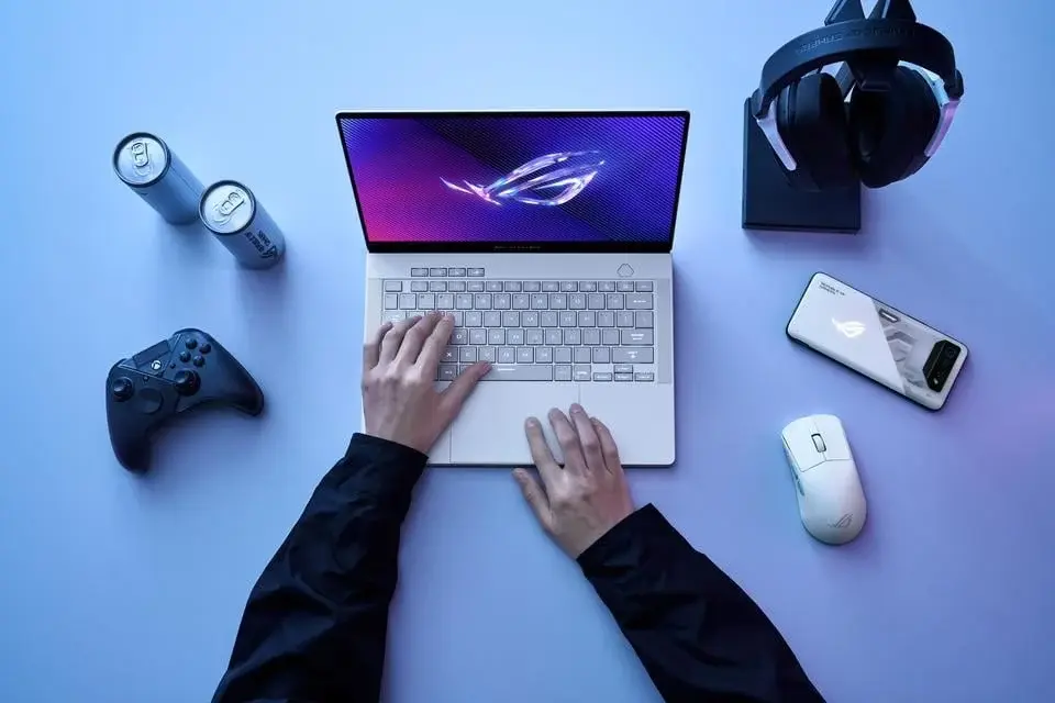 Gaming Laptops On Sale in Europe: Asus ROG Zephyrus G14 & G16