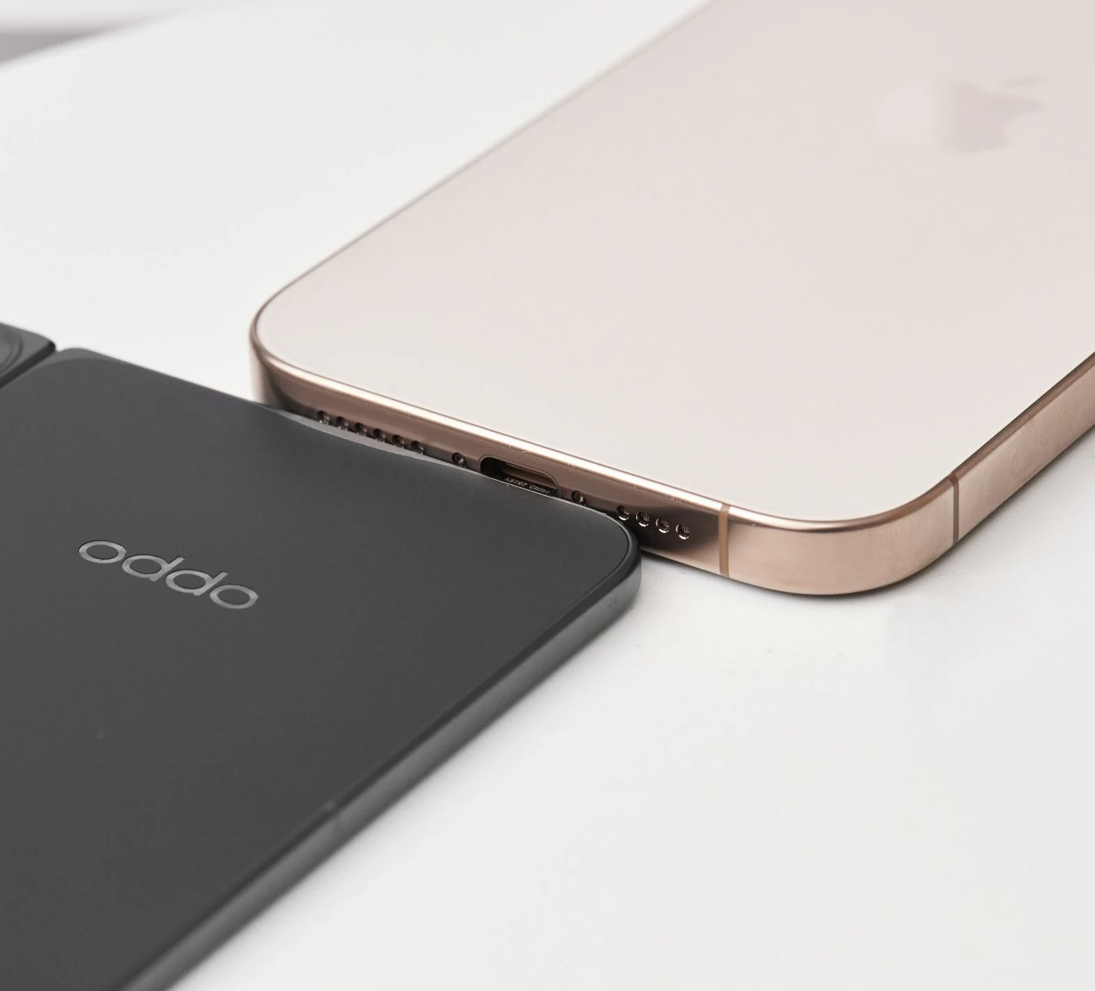 Oppo Find N5: First IP69 Foldable Phone for Underwater Photos