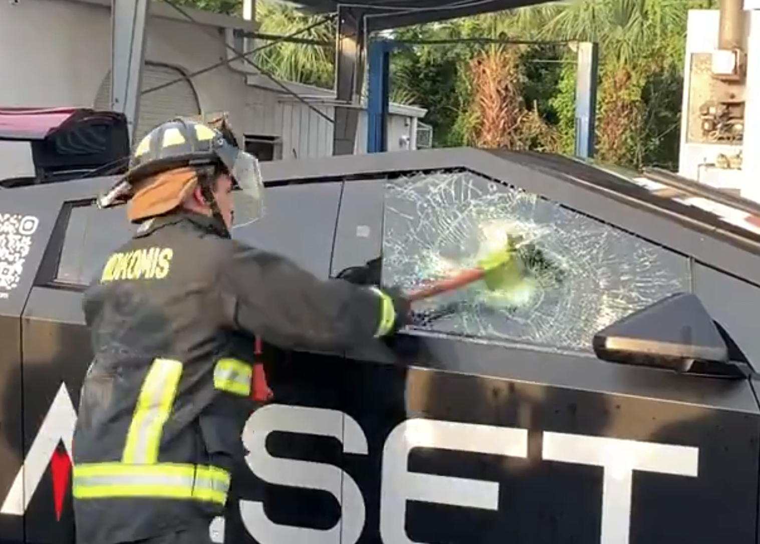 Tesla Cybertruck Window Breaks After 12 Blows in Firefighter Test