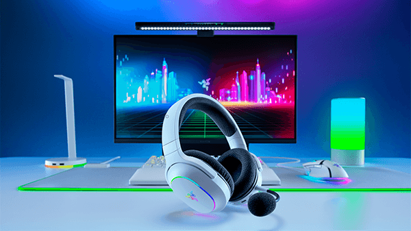 Razer Barracuda X Chroma: New White RGB Gaming Headset Released