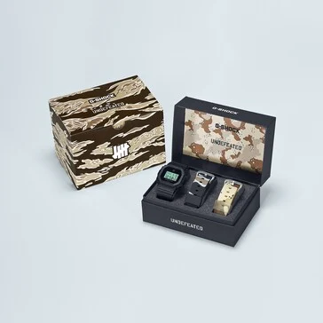 Casio G-Shock DWE-5600UD-1: All-Black Watch with Camo Straps