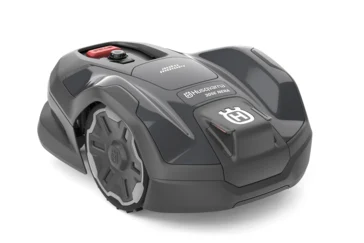 Husqvarna Launches New Wireless Automower Models 305E, 405XE, 435X AWD