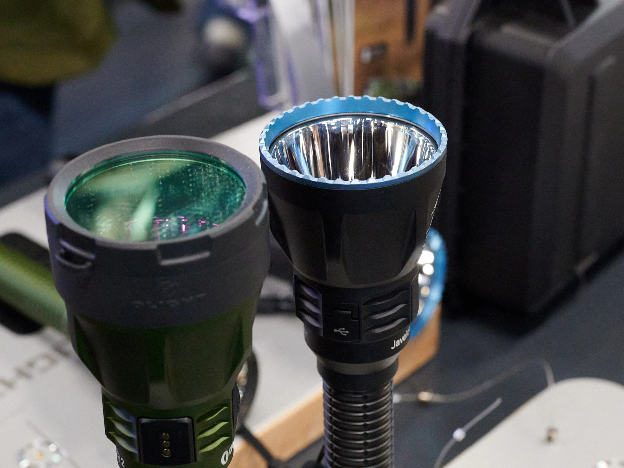 Olight Javelot Turbo 2 Flashlight Reaches 1,640 Yards of Throw