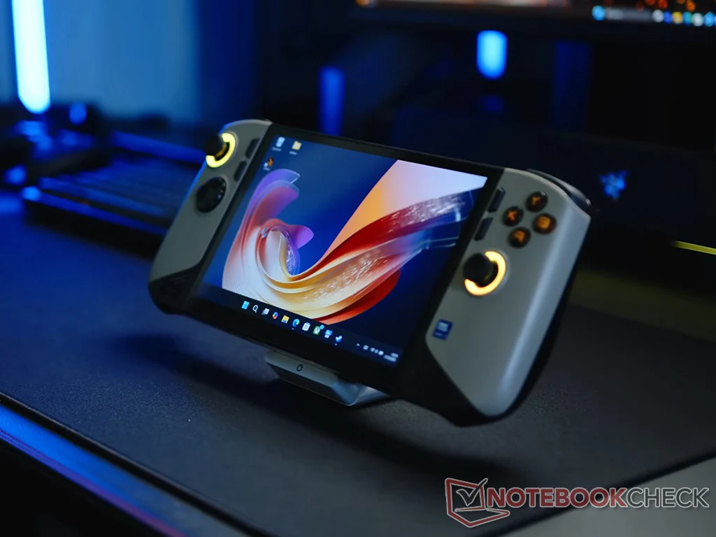 Lunar Lake MSI Claw Handhelds Now Available at Higher Prices