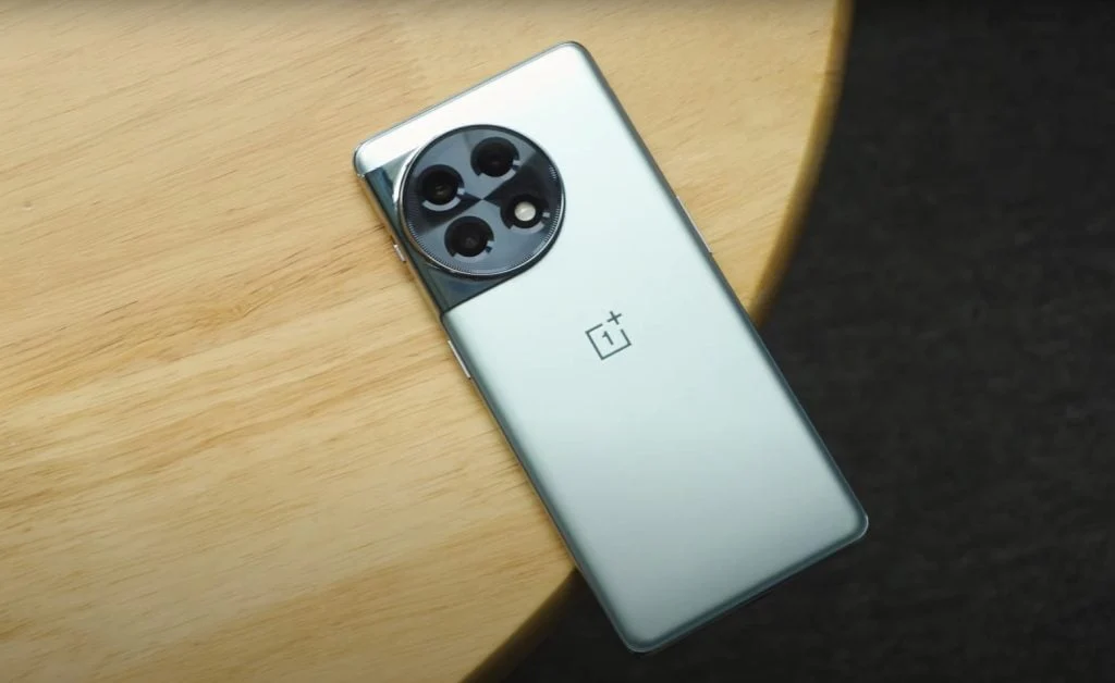 OxygenOS 15.0.0.700 Update for OnePlus 11R: UI & Privacy Enhancements