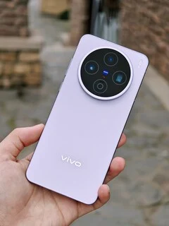 Vivo X200 Ultra and X200s to Launch with Faster Wireless Charging