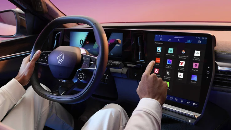 New Renault Scenic E-Tech Introduces Smart Driver Recognition Feature