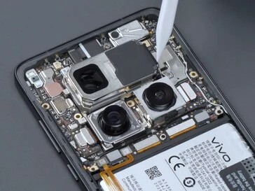 Vivo X200 Ultra Teardown: Detailed Look at Zeiss Triple-Camera