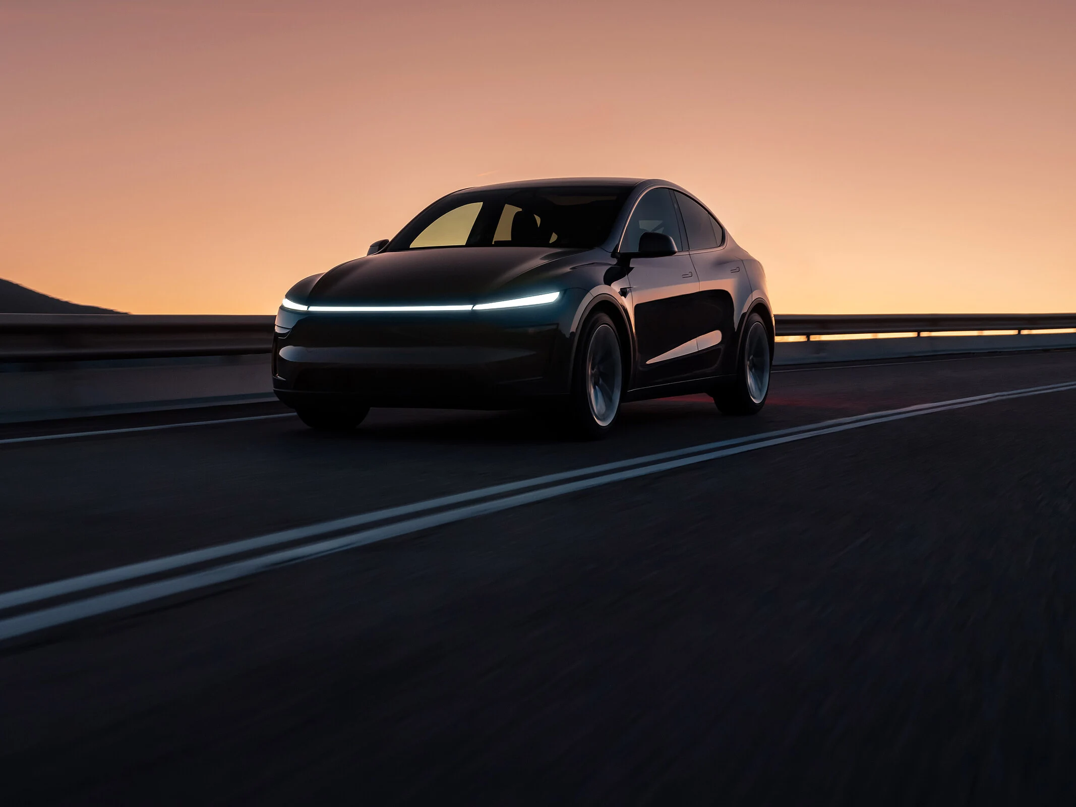 Tesla Offers Free FSD Transfers and $2,000 Off New Model Y