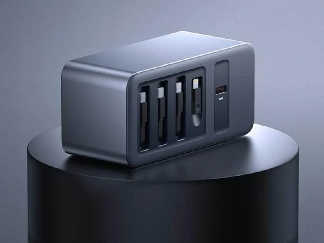 Muitavy Desktop Charger: Three Retractable Cables Crowdfunding