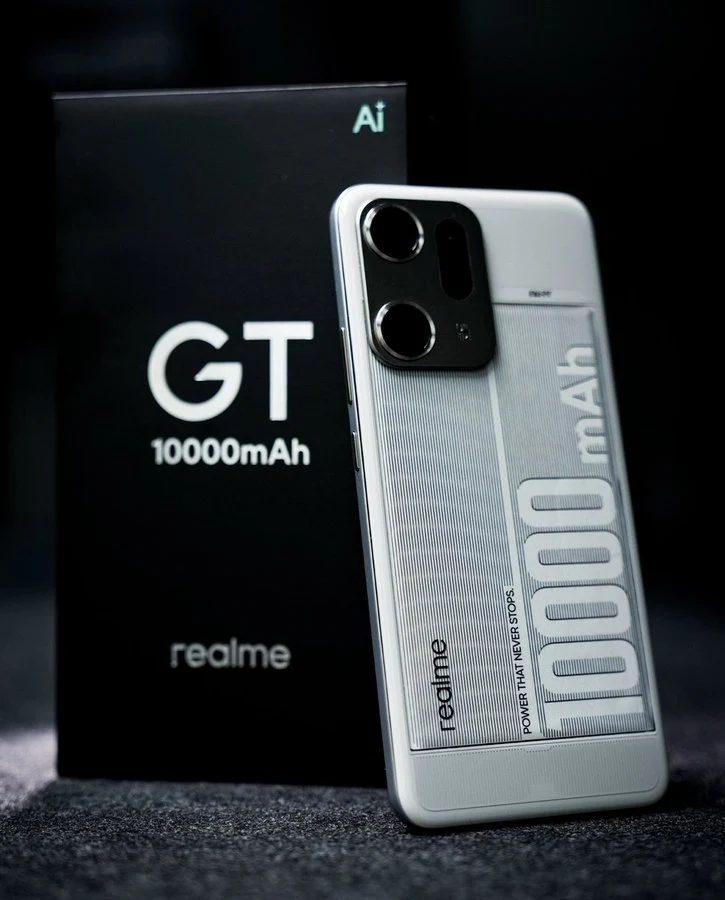 Realme GT Concept Phone with 10,000mAh Battery and Slim Design