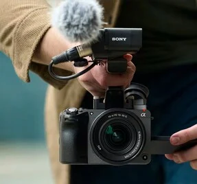 Sony FX2 Compact Full-Frame Camera Launches at Lower Price