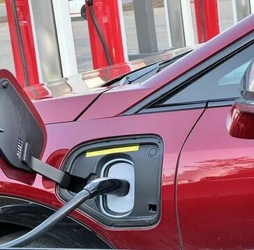 Tesla Reveals Supercharger Dynamic Pricing; GM Tests NACS Ports