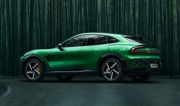 Xiaomi YU7 Beats Tesla Model Y with Largest Battery in Class
