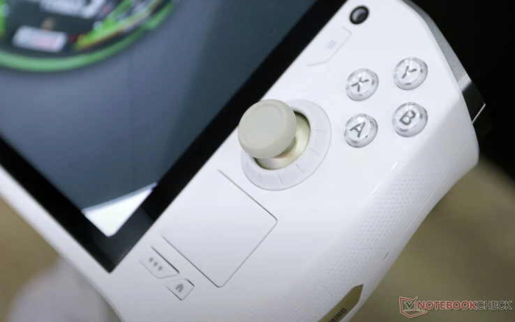 Zotac Zone: New OLED Gaming Handheld with Unique Manjaro Linux