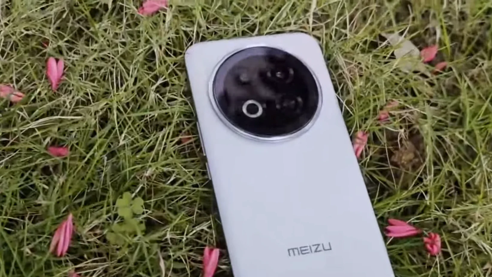 Meizu Note 16 Pro Durability Tested by Humanoid Robot