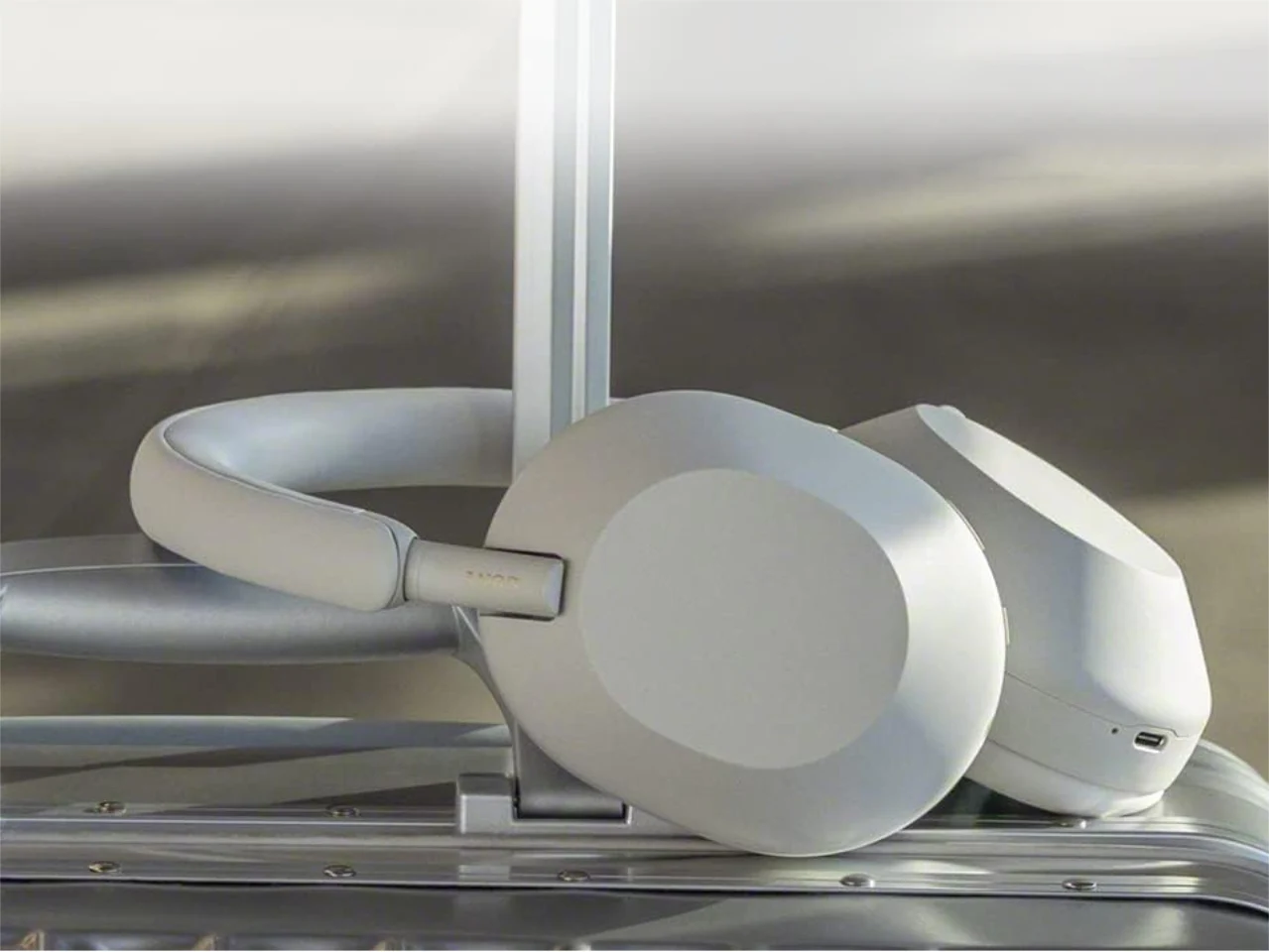Sony WH-1000XM6 and Xperia 1 VII Specs and Pricing Leaked