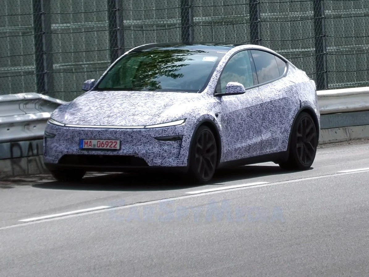 Tesla Model Y Performance: Fast Cornering Stability in Spy Video