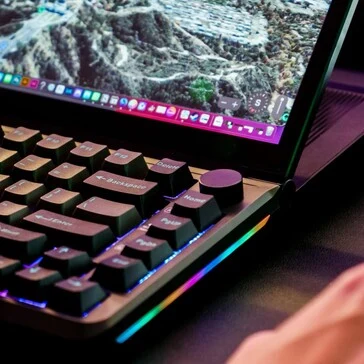 Aura Displays Keyview 13: Mechanical Keyboard with Touchscreen and SSD