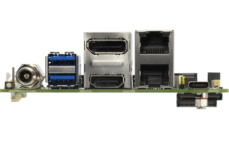 New Raspberry Pi Alternative: 16GB RAM, 3x 4K Monitors, Windows