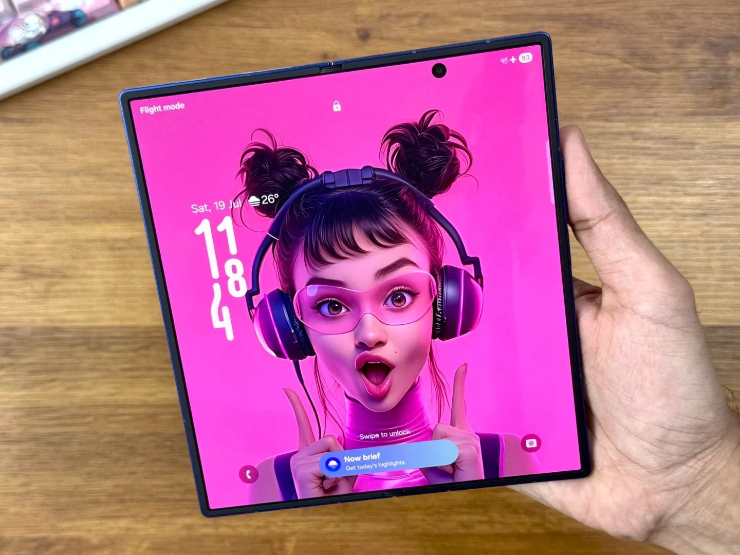Samsung Galaxy Z Fold 8: Crease-Free Display Ahead of iPhone Fold