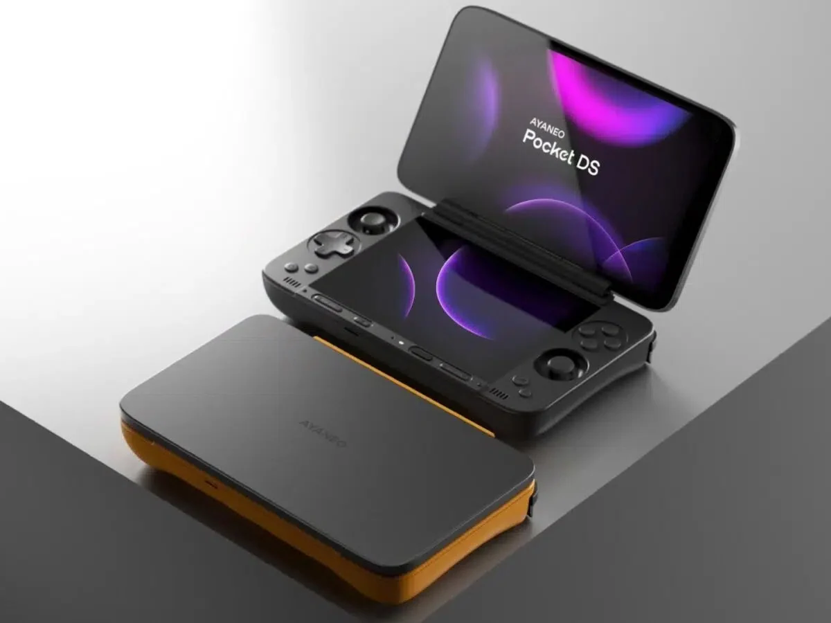 Ayaneo Pocket DS: 165Hz OLED Display & Huge Battery Launch