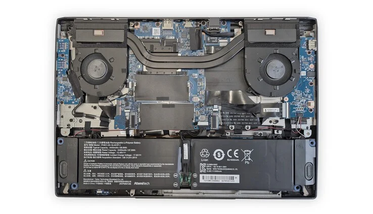 Tuxedo InfinityBook Pro 15 Gen 10: Ryzen 9, 240Hz, 99Wh Battery