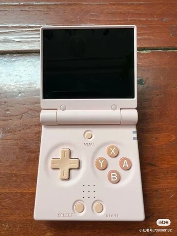 Miyoo Mini Flip Returns as Affordable Pocket Gaming Handheld