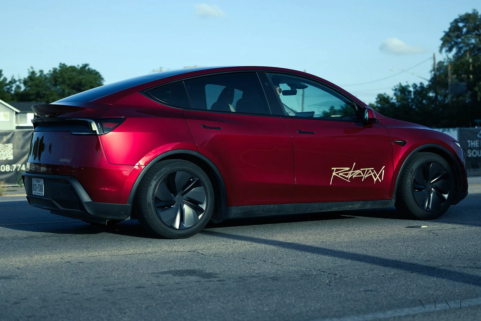 Tesla Vehicles Get Robotaxi FSD Upgrade for Major Autonomy Boost