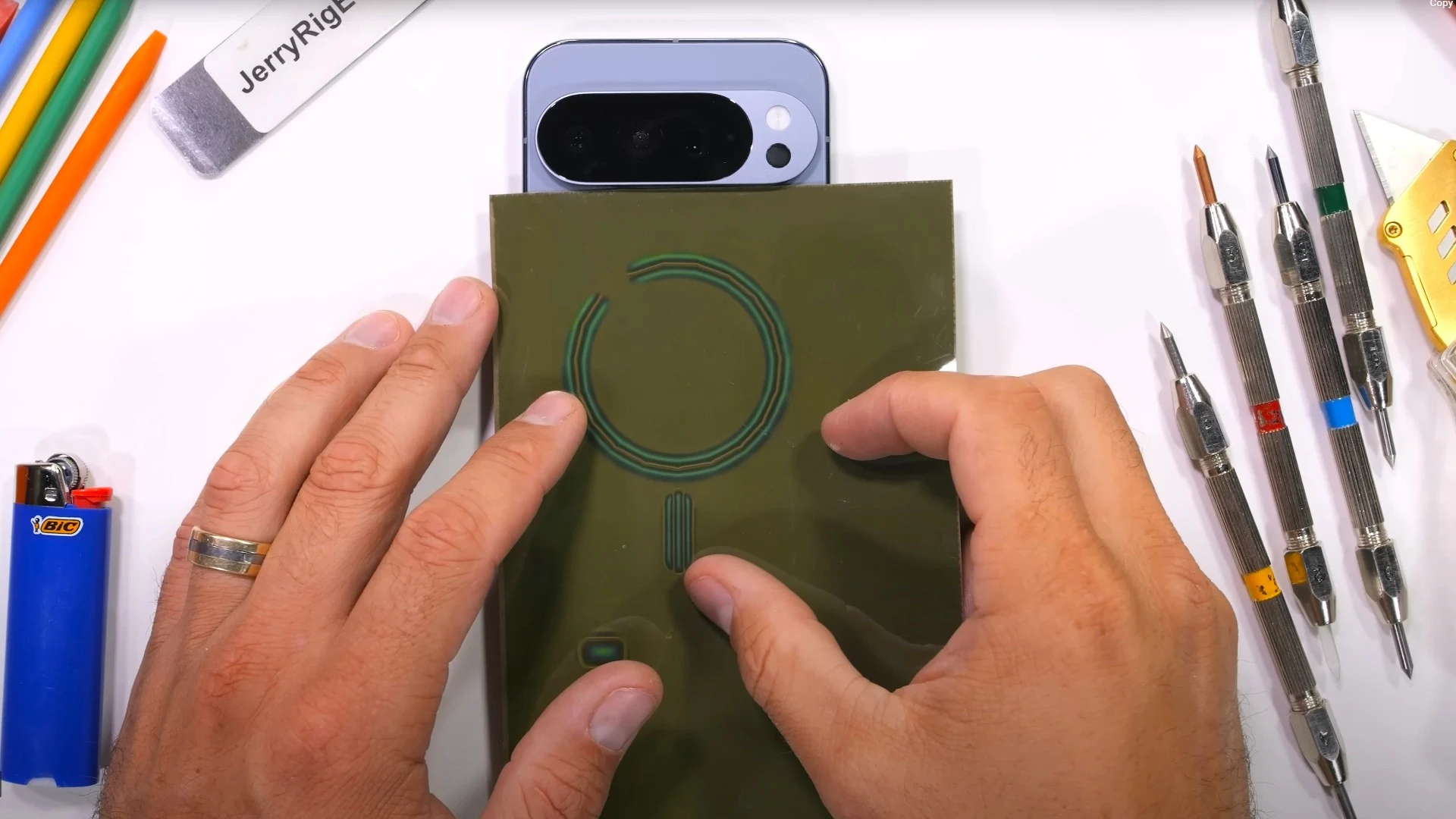 Google Pixel 10 Pro XL Durability Test: Pixelsnap Magnet Insights