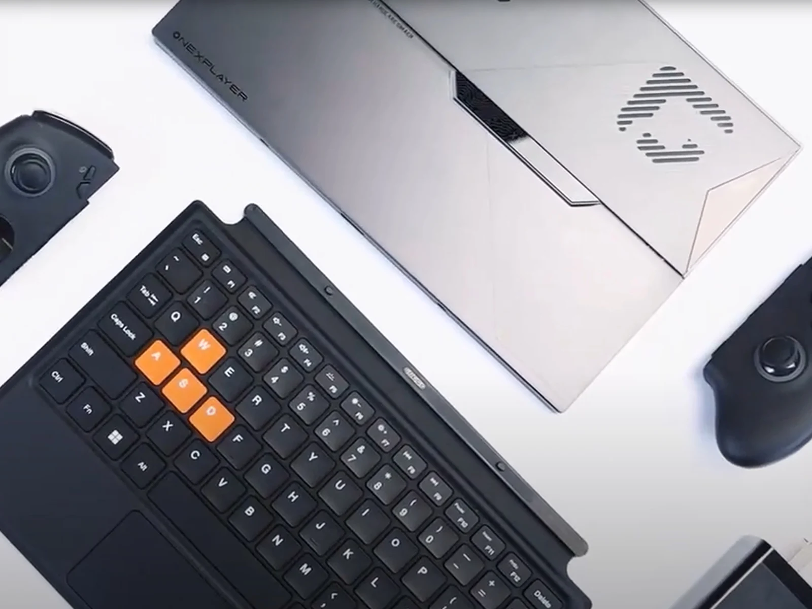 OneXPlayer X1 Air Launch Delayed: No OCuLink for Intel Lunar Lake