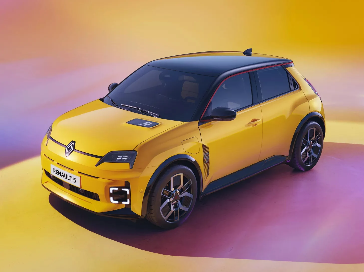 Renault 5 E-Tech Becomes Europe’s Best-Selling Electric Car