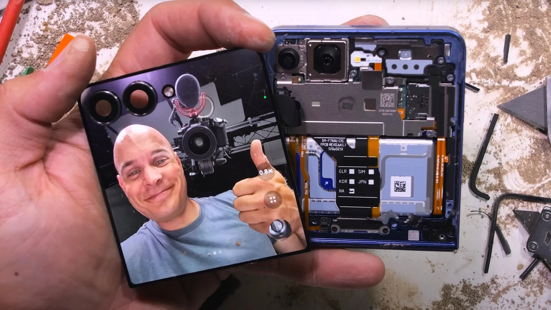 Samsung Galaxy Z Flip 7 Teardown Shows Dirty Hinge Issues