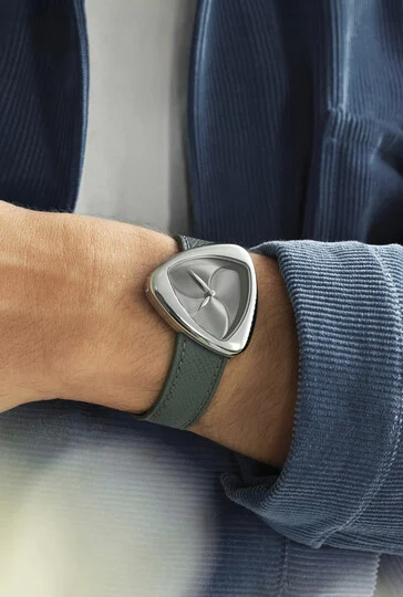 Anoma A1 Optical: Unique Sculptural Case & Sellita SW100 Movement