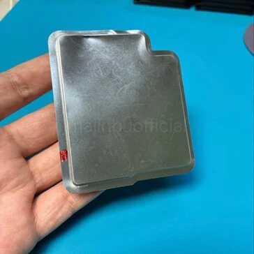 Apple iPhone 17 Air Leak: Small Battery with Metal Shell Benefits