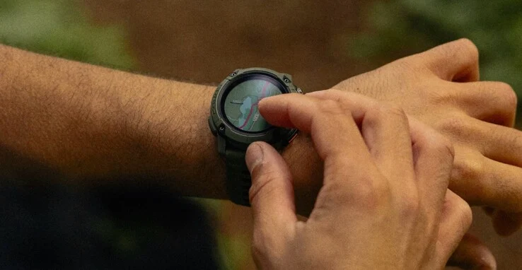 Coros Nomad Smartwatch: ECG Feature & 22-Day Battery Life Available