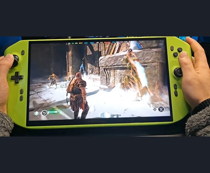 DIY Handheld PC with RTX 4090: 120 FPS AAA Games at 72°C