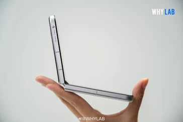 Xiaomi Mix Flip 2 Launches After Honor Magic V Flip 2 Release